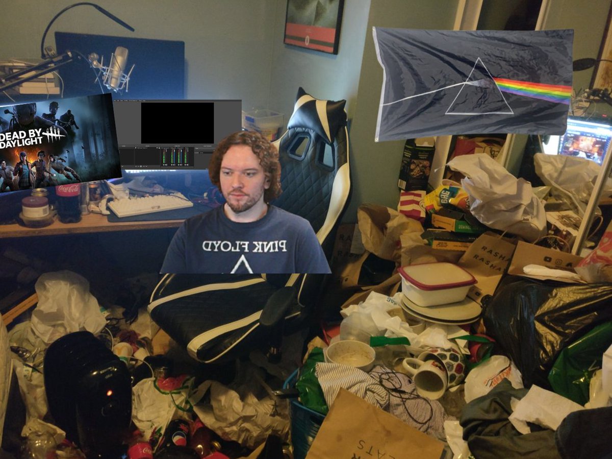 darksbane7's tweet photo. @TheJohnnyRage hey guys i found this super secret hidden footage of behind the camera https://t.co/1Plg1RXply