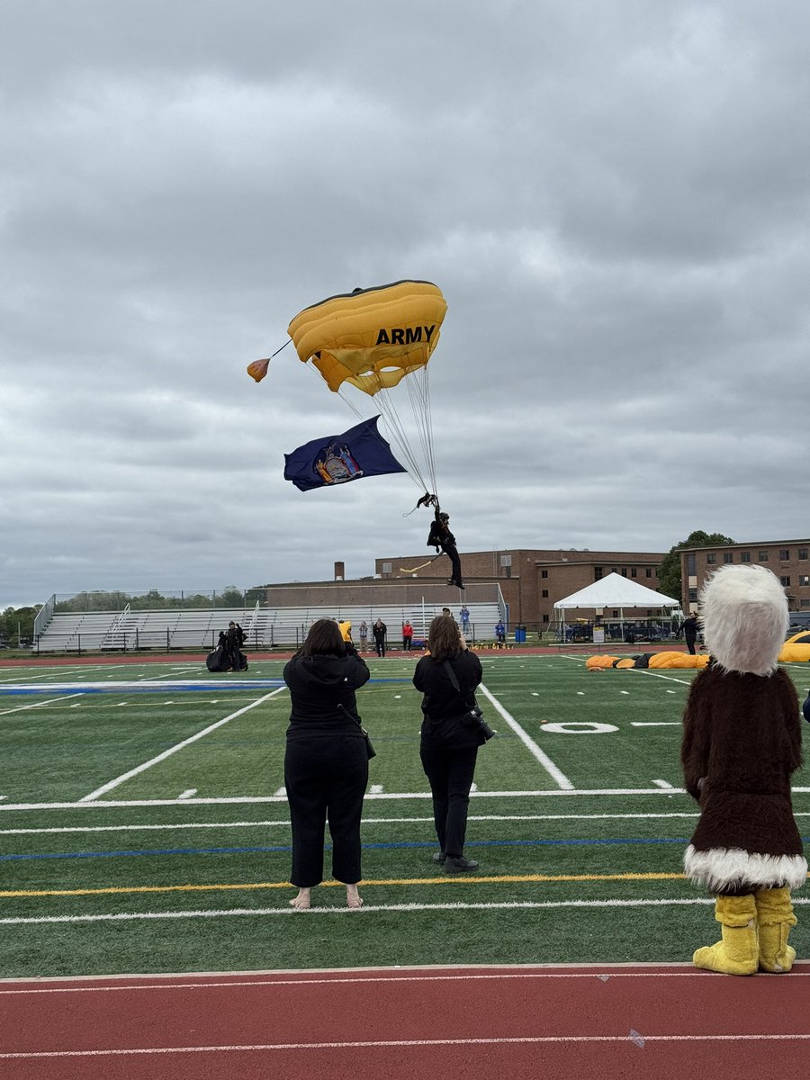 Joy Ferrara (@mrsj_ferrara) on Twitter photo Thank you <a href="/ArmyGK/">Army Golden Knights</a> for your time and talent today! You gave us <a href="/HPS_Eagles/">Hauppauge Schools</a> a day we will not forget! <a href="/JWieckhorst94/">Joseph Wieckhorst</a> <a href="/dmurph88/">Dr. Murphy</a> <a href="/LasurdoMrs/">Mrs. Lasurdo</a> Thank you <a href="/ArmyGK/">Army Golden Knights</a> for your time and talent today! You gave us <a href="/HPS_Eagles/">Hauppauge Schools</a> a day we will not forget! <a href="/JWieckhorst94/">Joseph Wieckhorst</a> <a href="/dmurph88/">Dr. Murphy</a> <a href="/LasurdoMrs/">Mrs. Lasurdo</a>