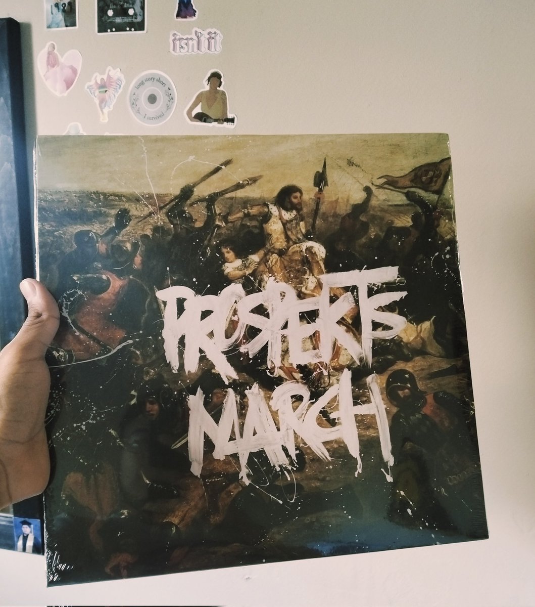 Metal0verl0rd's tweet photo. Mi first Vinyl and my viva la vida collection are growing up and also my Coldplay collection 🫶❤️ https://t.co/Fp10FMDDHh