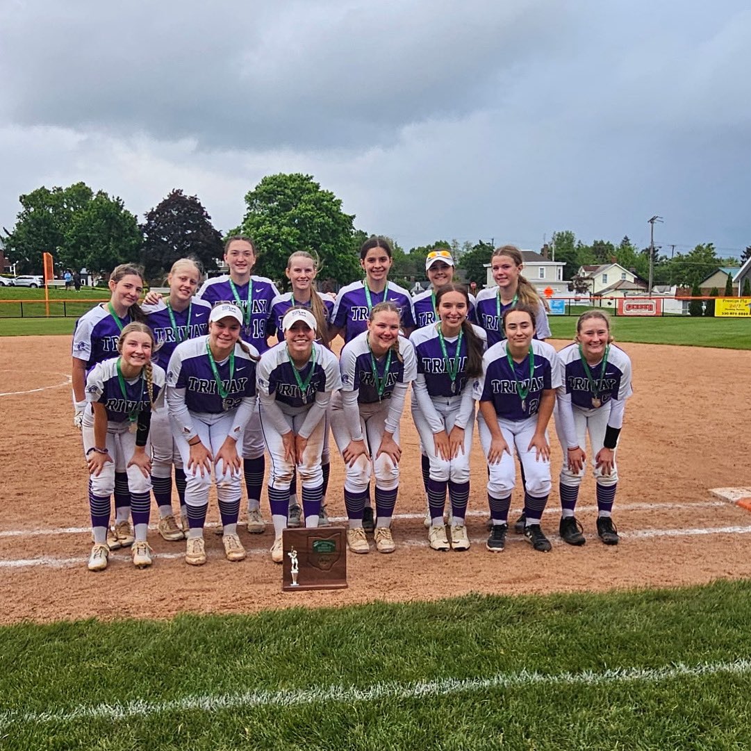 Unfortunately, we fell short to South Range tonight, ending our post-season. Huge shoutout to our three amazing seniors for their leadership and extra work this season! We wish them nothing but success in their future!
