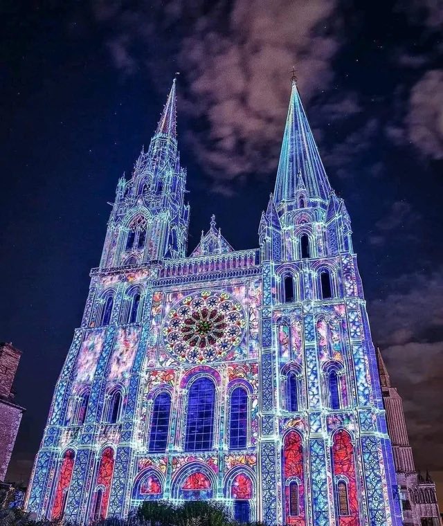 censor_uk's tweet image. Cathédrale de Chartres🇻🇦
Chartres, France 🇫🇷