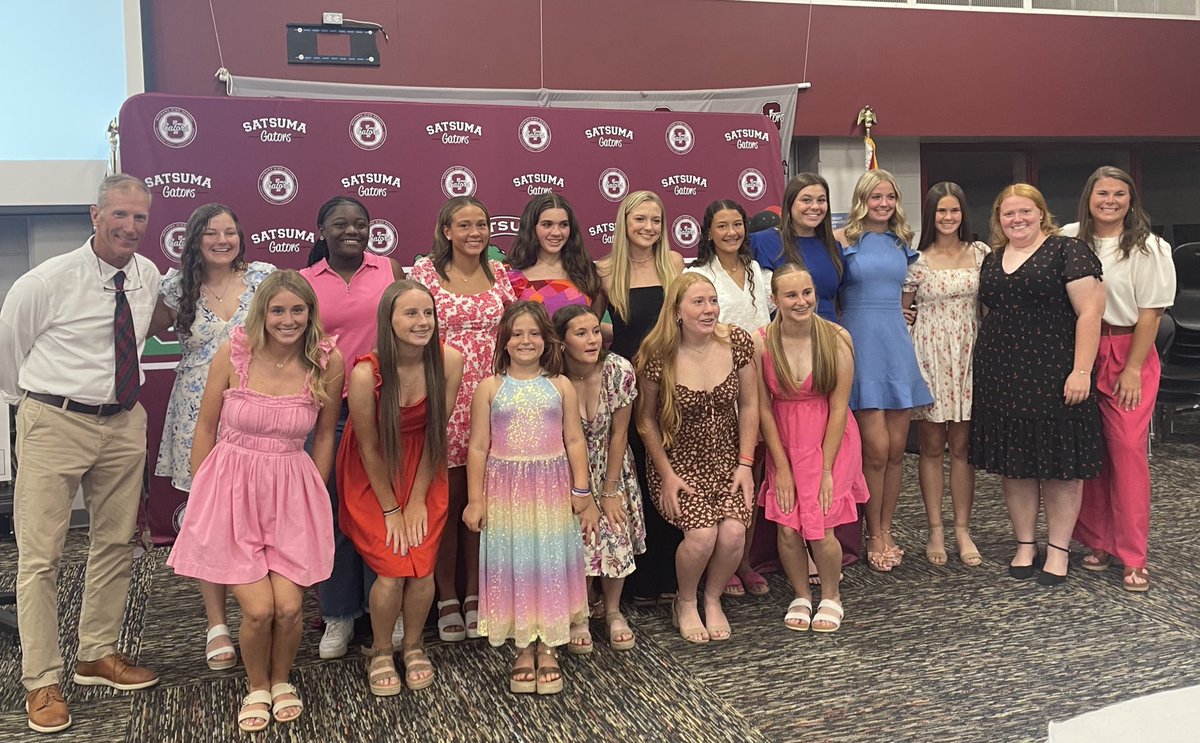 Wanted to say thank you guys so much for the past 3 years and have enjoyed every minute of it.  Satsuma is a great place for softball and we will be watching you guys next year.  Go🐊🥎