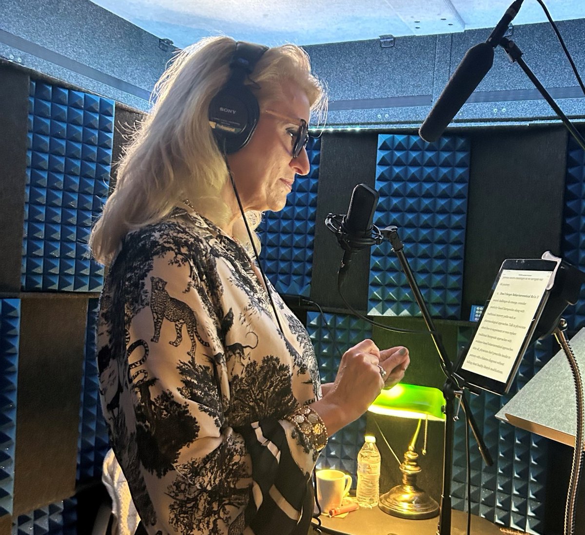 KellyLambertUR's tweet image. I recorded my Amazon Audible Series "Brainsculpting with Everyday Activities" at the Great Courses studio in DC. Targeted release date is early January.