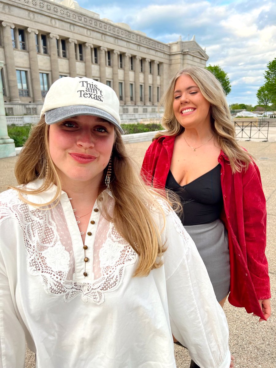 Ellaby4's tweet image. Life update pt. 1