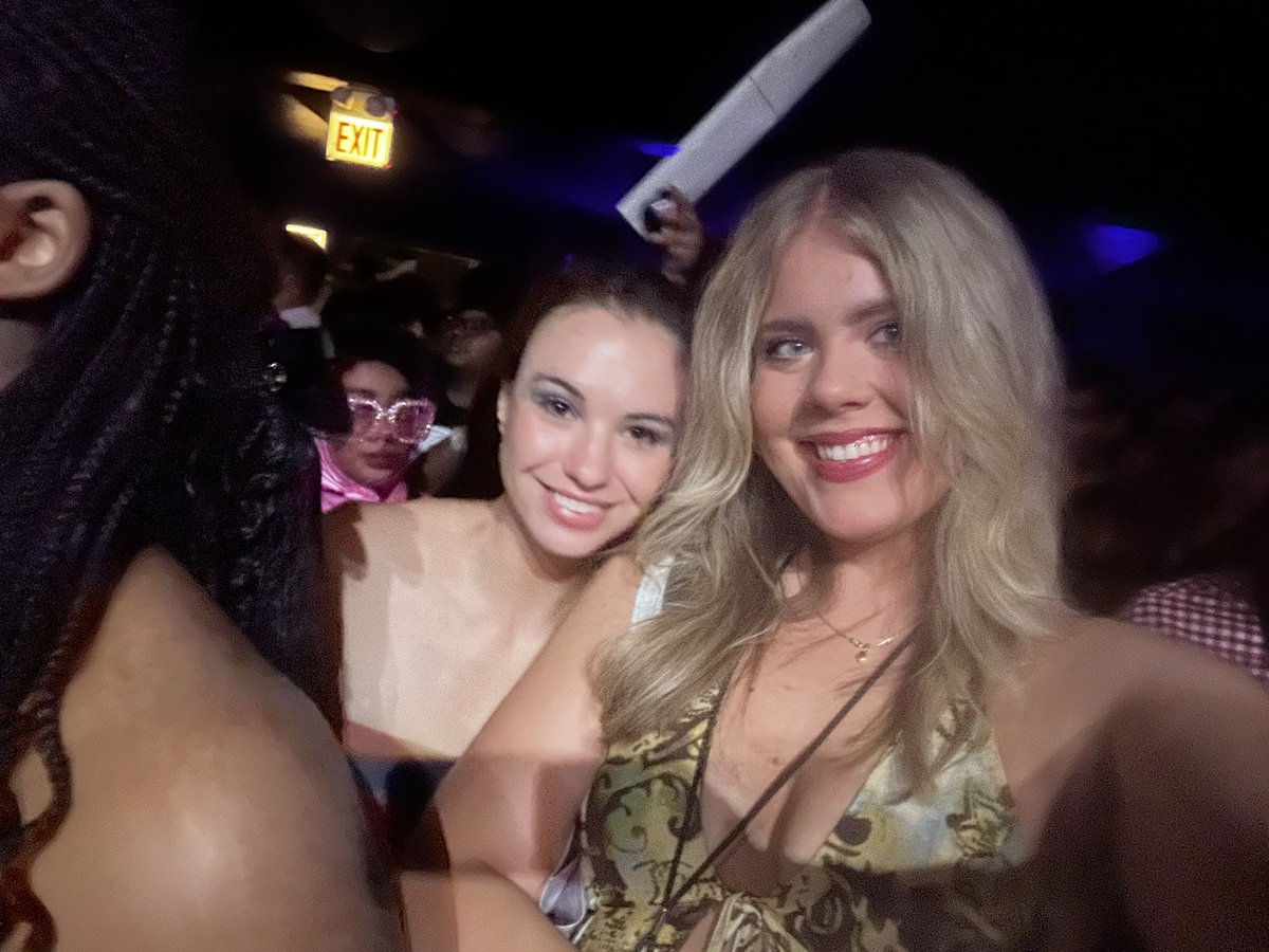 Ellaby4's tweet image. Life update pt 2