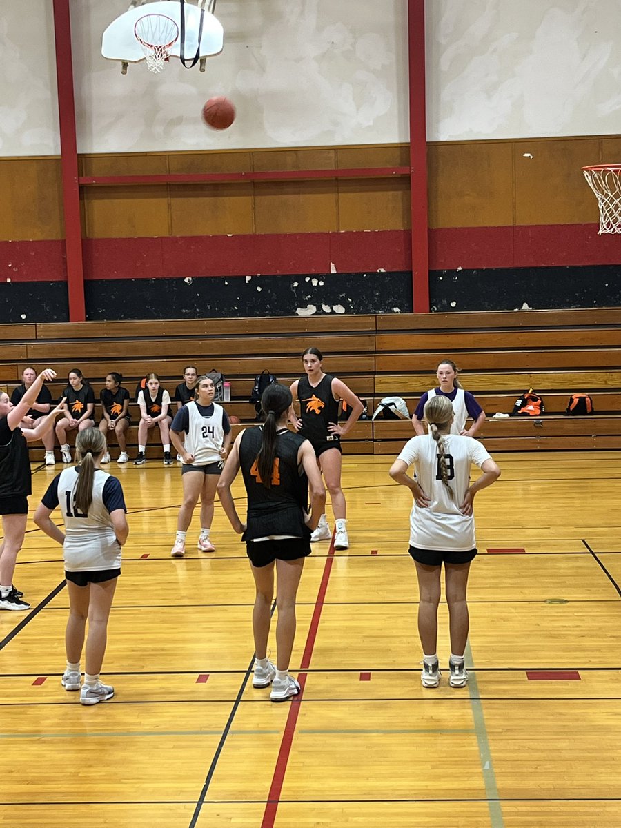 I got to hoop it up tonight with my sister <a href="/MaggieMaiers/">Maggie Maiers</a> and got my first high school action for Latrobe Girls Basketball!