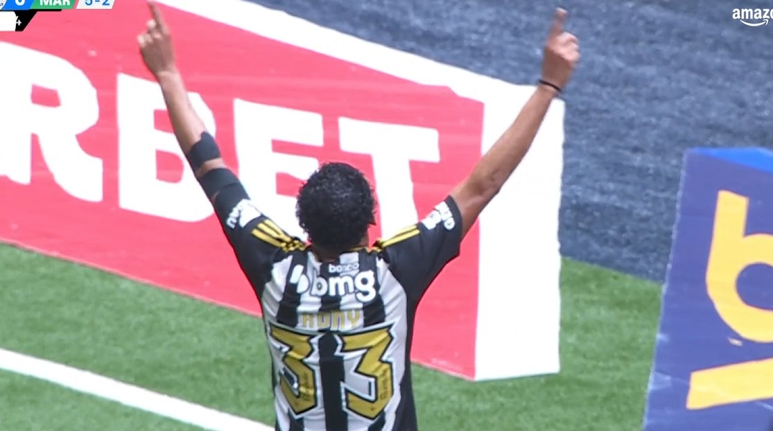 Oocitelta's tweet photo. É burro, mas é artilheiro https://t.co/y3tD350Iic