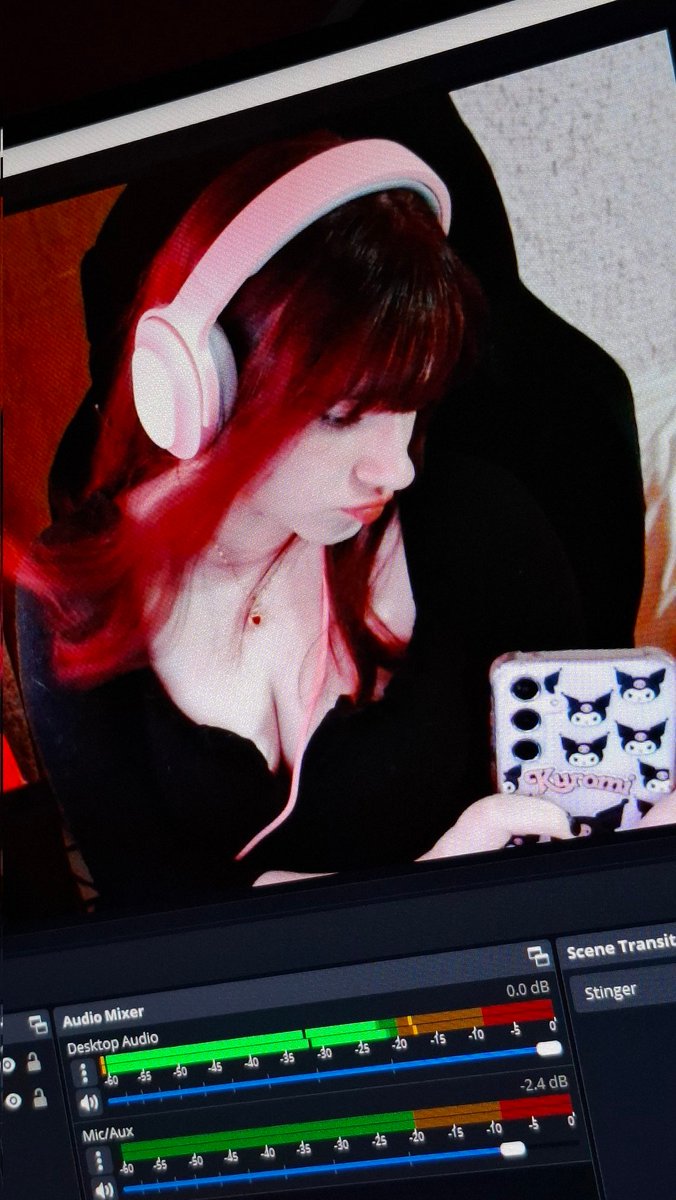 valoplayer descansa 1 día del valo &gt;.&lt;  twitch.tv/lexie_hop?sr=a