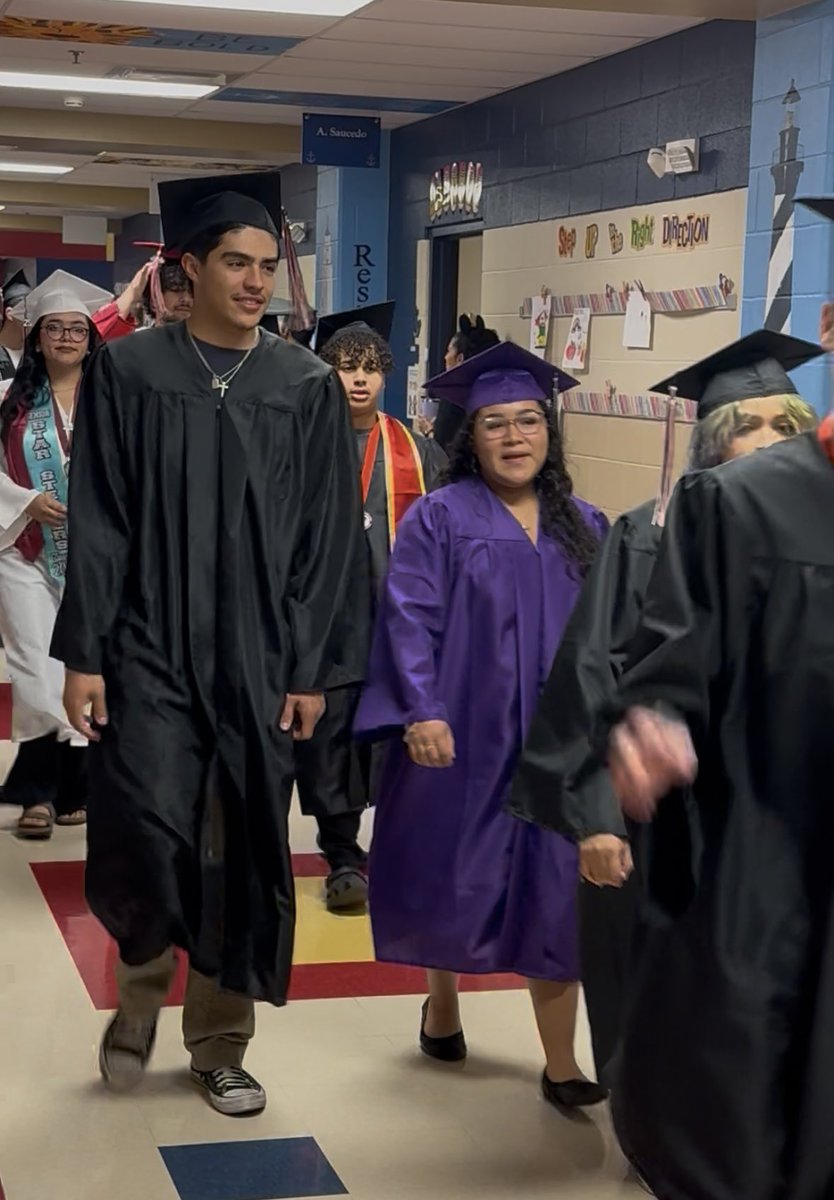 It was so great to see our past Murnin Mariners this morning <a href="/NISDMurnin/">NISDMurnin</a> for their Senior Walk. Congratulations Class of 2025, we are very proud of all of your accomplishments! ⚓️