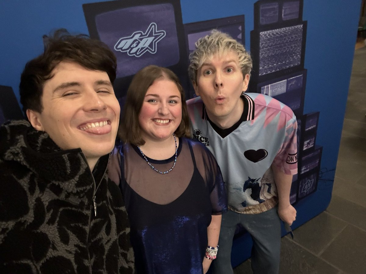 phwentyone75's tweet image. 14 year old me would never believe it 🥹