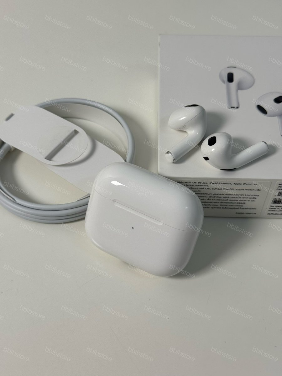 bbibstore's tweet photo. ขาย / ส่งต่อ
AirPods 3 (Lightning) 🎧🎱
สภาพ 95% 

- มีรอยขนแมว+รอยตกหูฟัง นิดหน่อย 
- แต่ใช้งานปกติดีมาก เสียงดี แบตอึด
- อปก ครบ (สายยังไม่แกะ)
- ใช้งานไม่ถึง 1 ปี 

2,900 ส่งฟรี
💬พร้อมโอนลดได้อีกค่ะ
🤳🏽นัดรับ แฟชั่น / บางกะปิ / เมกาบางนา

#ส่งต่อairpods #ส่งต่อแอร์พอด #airpod https://t.co/dbkhQRoNR4