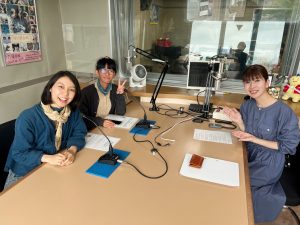 ケアモアの新着です。 2025.5.5 「オルタナティブスクール小さな学校 ヒトツナガリ」: ケアモアでは、介護や福祉に関するお話について、様々なゲストをお迎えして伺っています。
 今回は「オルタナティブスクール小さな学校… dlvr.it/TKw3b2