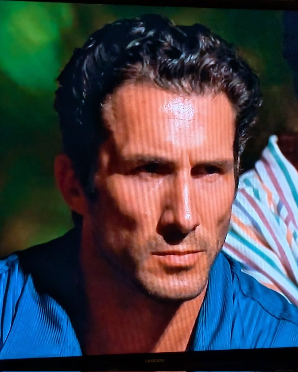 What moment was more uncomfortable? #Survivor 
A.                               B.