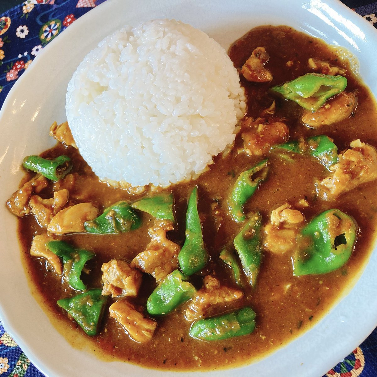 今年も小山農園さんから万願寺入荷しましたーヾ(*ΦωΦ)ﾉ  ﾋｬｯﾎｩ