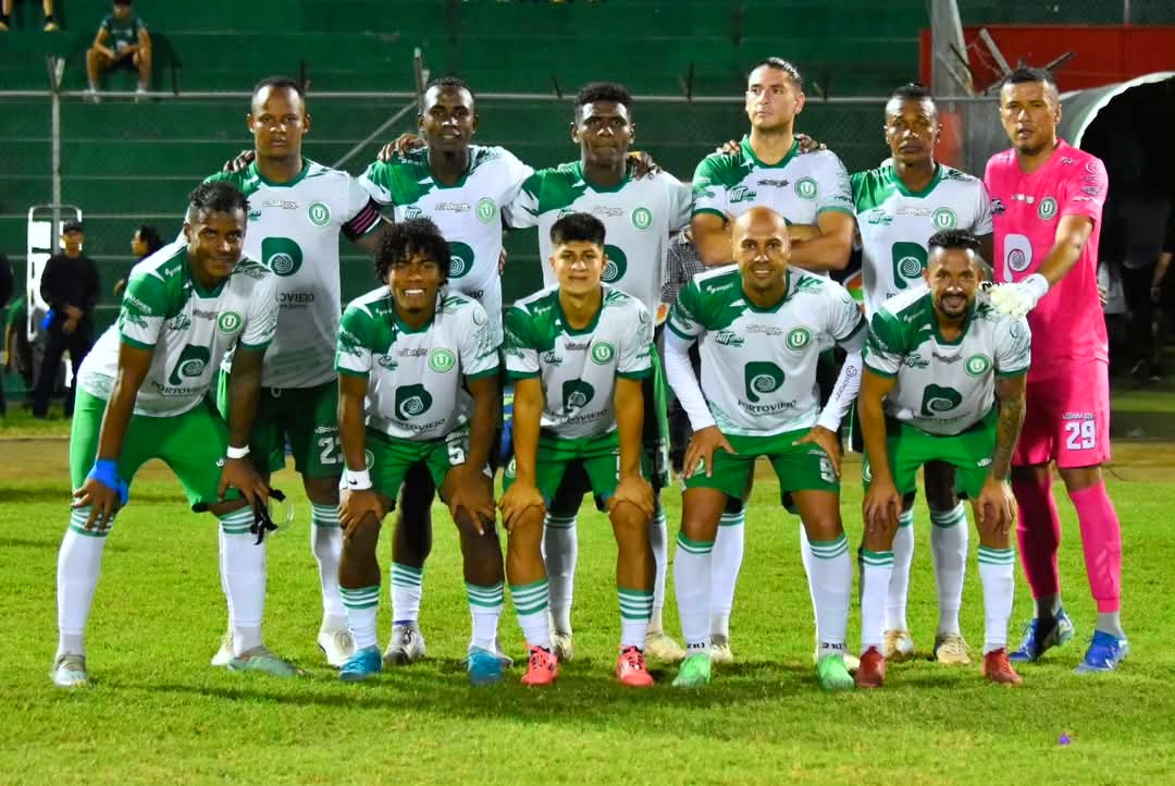 ¡Final en el Reales! ¡Ganó la 'U'! 🟢⚪

#LDUP se queda con los 3 puntos ante un partido complicado. El resultado final fue de 2 - 1. Montoya  (J) y Espínola (🇵🇾) marcaron los goles.

Próximo partido: vs Grecia en Chone.