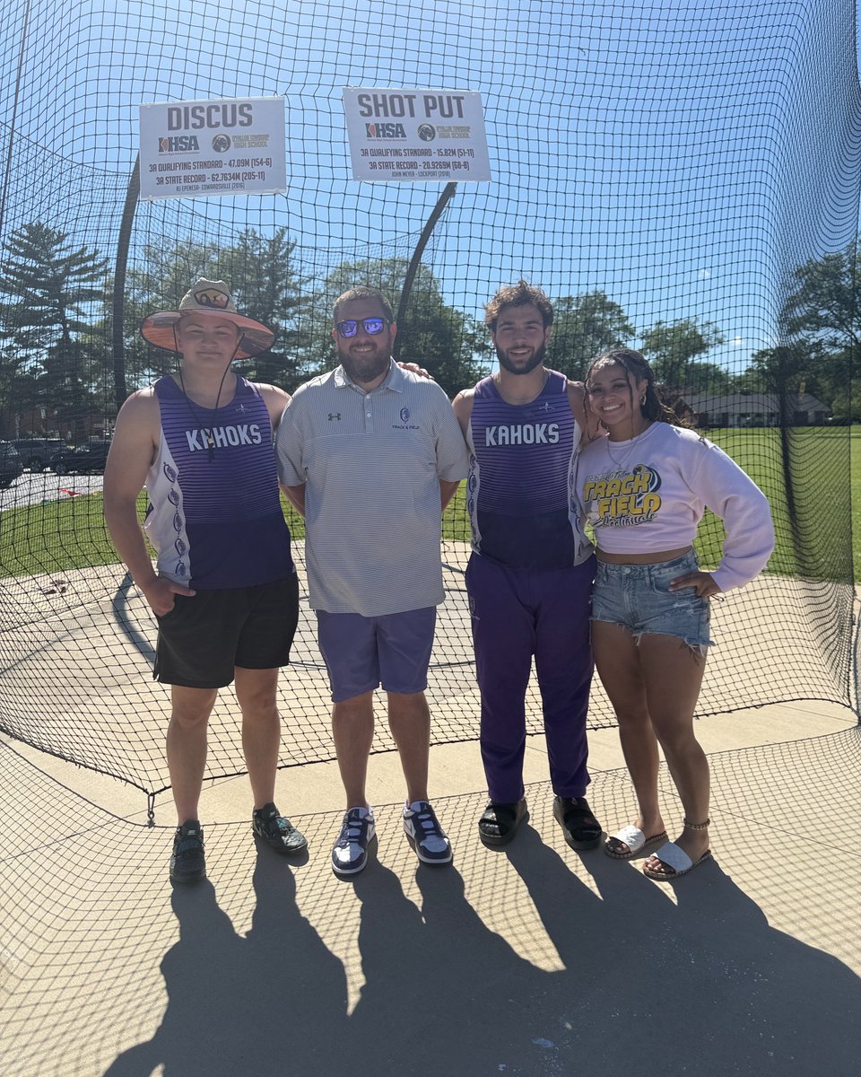 Great 2 weeks for Kahok Throws!  Shane qualified for state in discus, Devin qualified in shot put and discus and Ellie qualified in discus! #thekahokway