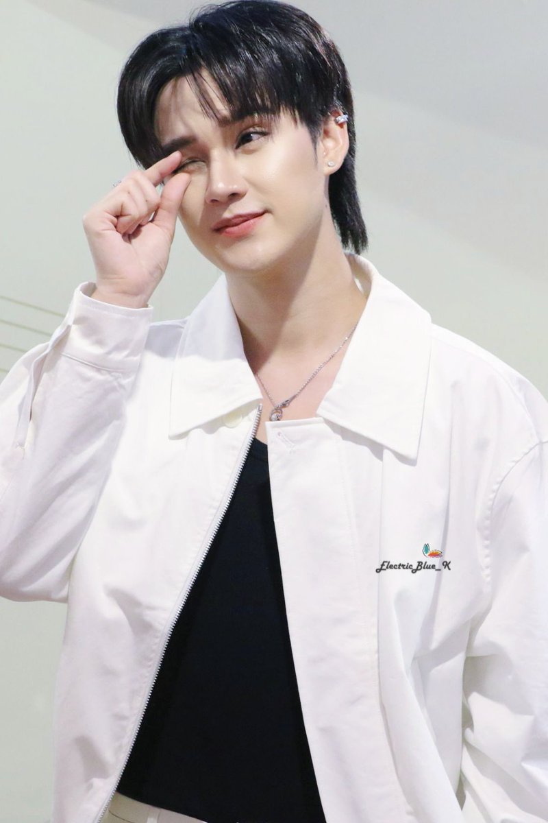 ElectricBlue_K's tweet photo. So cute 💚🤏
@Grain_Attaphun 
#GrainAttaphun #Grain_Attaphun
#IPromiseIWillComeBack https://t.co/852iH1J2Zv
