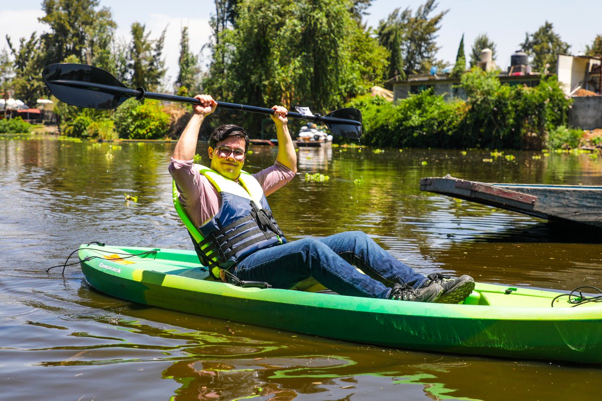 AlexisRivPon's tweet photo. Durante mi visita a los canales que conectan Tláhuac con Xochimilco tuve la oportunidad de poder disfrutar de un recorrido por estos mismos, uno que me demostró los increíbles paisajes que se esconden en nuestra ciudad.✨🫰🏼

#LaJusticiaEsPrimero
#JusticiaJoven  #Vota35Rosa # https://t.co/gfRk6b4kQt