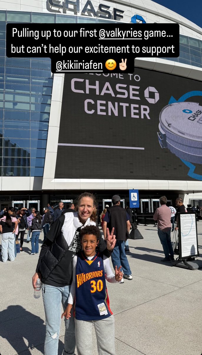 NCAA March Madness (@marchmadnesswbb) on Twitter photo TROJANS IN THE BAY! ❤️💛
USC <a href="/CoachLindsayG/">Lindsay Gottlieb</a> came out to watch former Trojan, <a href="/kikiiriafen/">Kiki Iriafen</a> play!
#NCAAWBB x 📸 / IGS coachlindsayg x <a href="/USCWBB/">USC Women's Basketball</a> TROJANS IN THE BAY! ❤️💛
USC <a href="/CoachLindsayG/">Lindsay Gottlieb</a> came out to watch former Trojan, <a href="/kikiiriafen/">Kiki Iriafen</a> play!
#NCAAWBB x 📸 / IGS coachlindsayg x <a href="/USCWBB/">USC Women's Basketball</a>