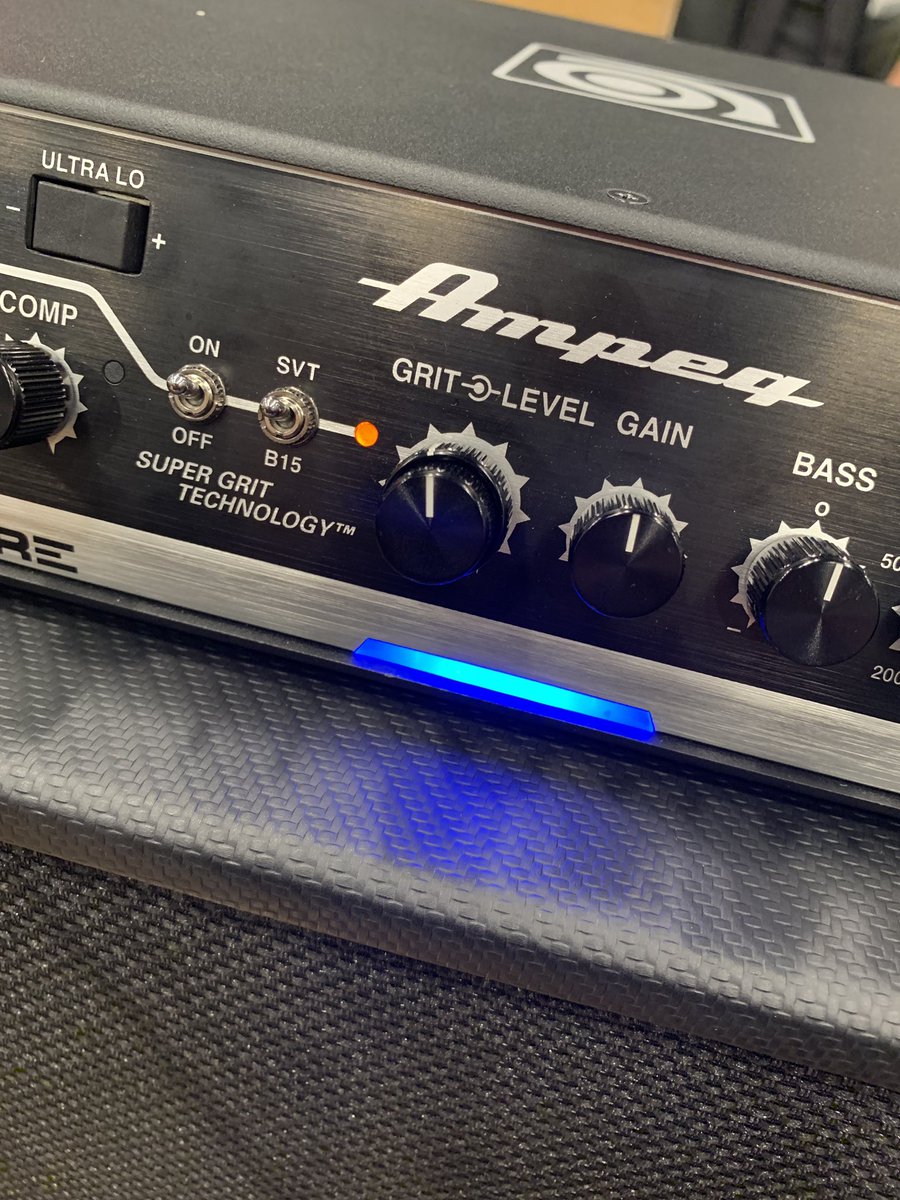 プロ定番 AMPEG SVT-150H メンテナンス済 完動品 軽量 おすすめ AMPEGのベースアンプの特徴や歴史、オススメモデル - Geek IN Box