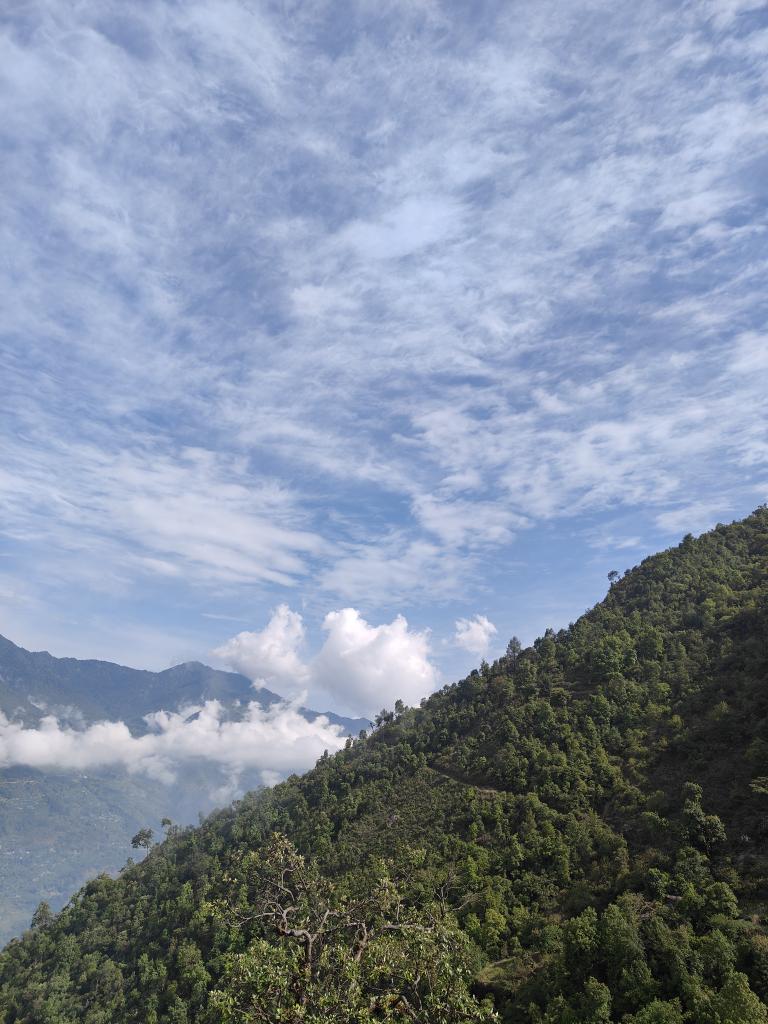 KcSabbu's tweet photo. एकै दिनको मौसम ☘️ https://t.co/Ve1PH8ybX5