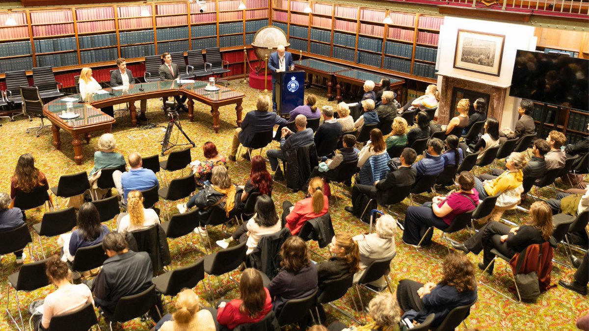 🎤Thank you to everyone who joined us for 'Parliament Unpacked: Reporting Parliament' earlier this week! 🙌  
We were lucky to hear from a brilliant panel of media professionals. Presentation recording will be shared soon!
#ParliamentUnpacked #NSWParliament