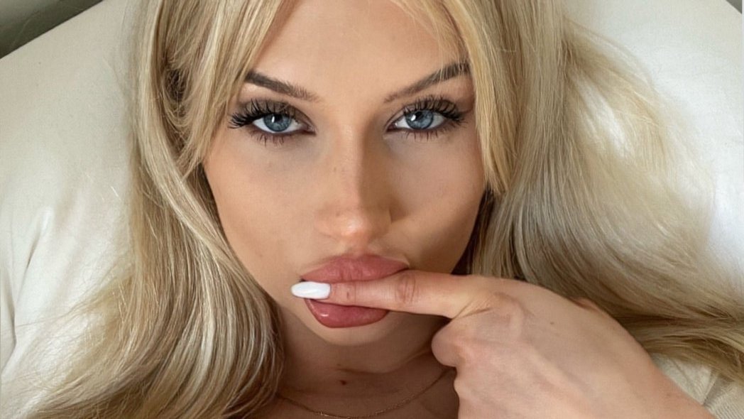 NazliHend_'s tweet photo. ¿♡ &amp; ↻?

#Sexrol #FreeRol #Fakeworld #sexrol
#rp https://t.co/RrUwDGewRy