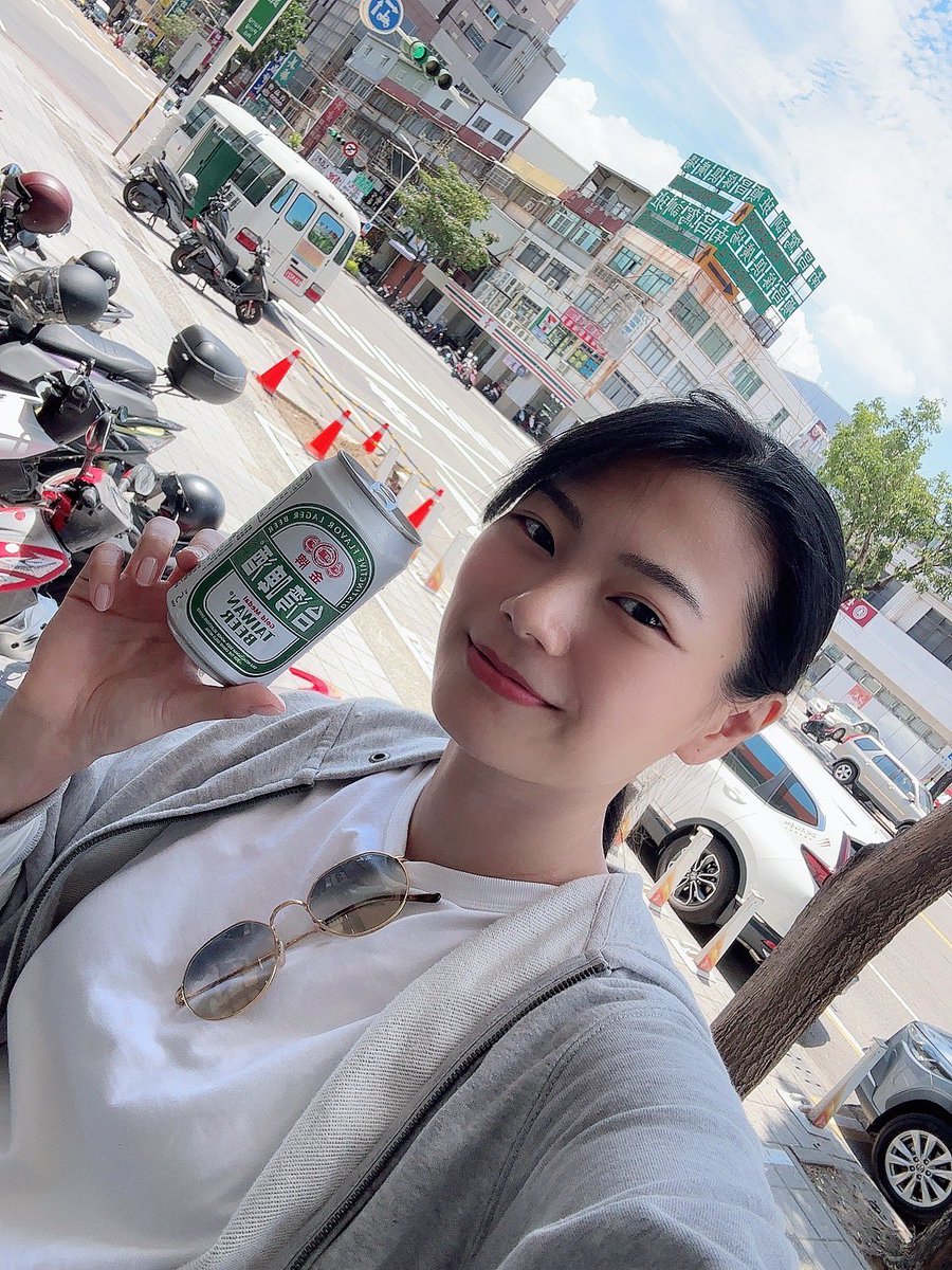 おはよー！！今日帰国します❤️
8月頃に発売される写真集の舞台となった台湾。景色最高料理最高。人も優しくてなにもかも最高でした。私は幸せ者だなぁ😭