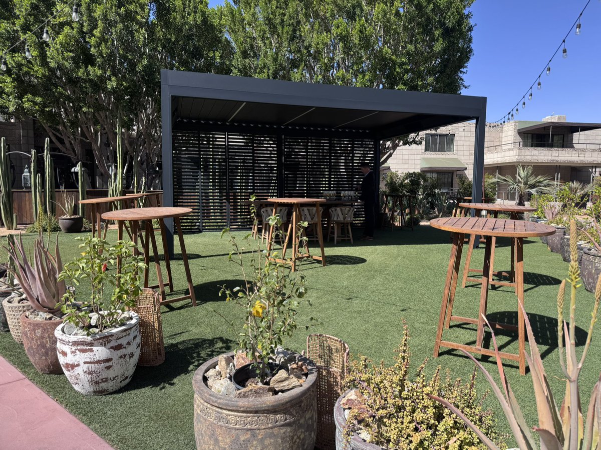 ConferenceEvent's tweet image. Another great hotel - group loved the Arizona Biltmore and despite their size, found intimate settings to recharge.  Cool bathroom redesign.
