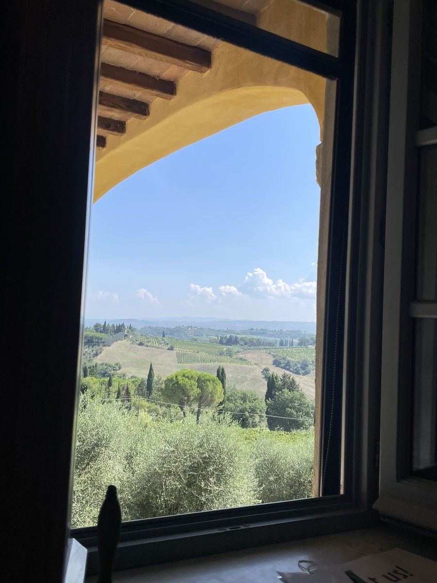 anna_aa26's tweet photo. Tuscany 🌞 https://t.co/2MA9FfFlYG