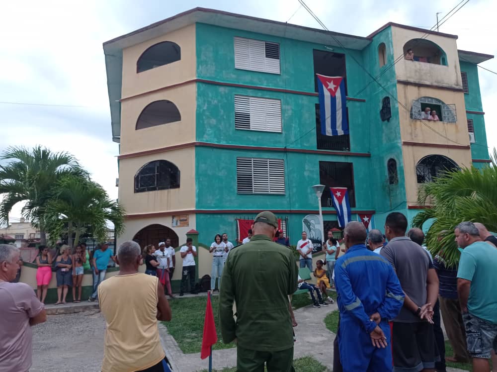 Gerardo Hdez. Nordelo (@ghnordelo5) on Twitter photo Barrio Debate por el Deber Patrio y Antimperialista en el CDR #7, Zona 190, en Peñas Altas, Matanzas, con jóvenes del <a href="/CubaMINREX/">Cancillería de Cuba</a> que integran la expedición #TumbaElBloqueo #Cuba #CDRCuba Barrio Debate por el Deber Patrio y Antimperialista en el CDR #7, Zona 190, en Peñas Altas, Matanzas, con jóvenes del <a href="/CubaMINREX/">Cancillería de Cuba</a> que integran la expedición #TumbaElBloqueo #Cuba #CDRCuba