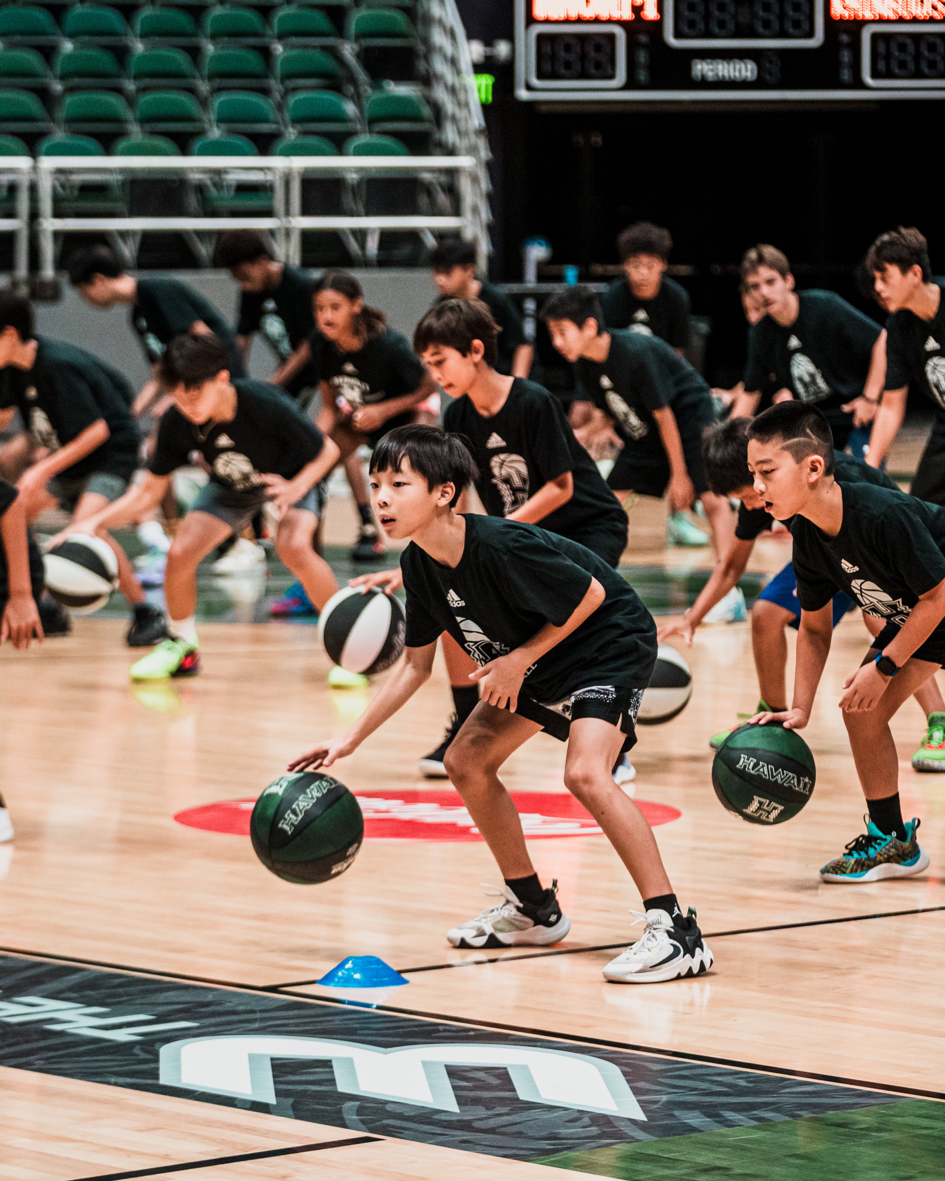 ハワイ大学Rainbow Warriors (@UHAthleticsJP) / X