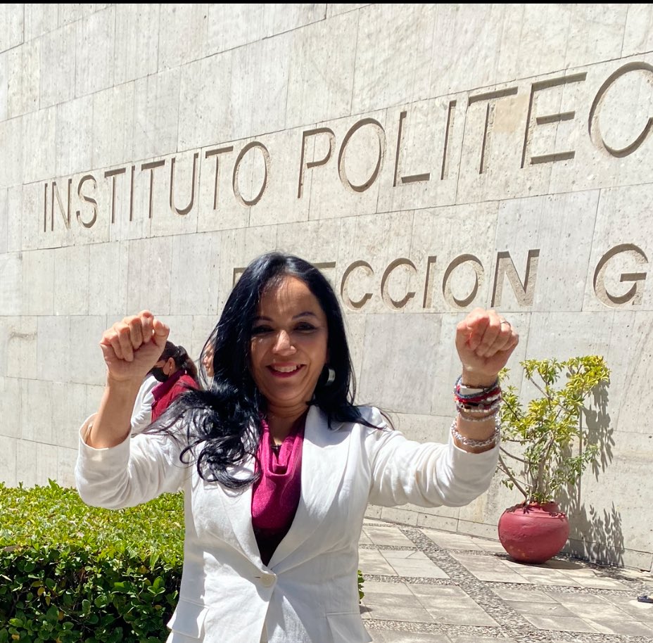smayraperez's tweet photo. Orgullosamente politécnica y eternamente agradecida de trabajar en esta gran institución e impulsar la técnica siempre al servicio de la patria! @IPN_MX @UDIBI_IPN @IPNENCB, #DiaDelPolitecnico https://t.co/0kLldisFjK