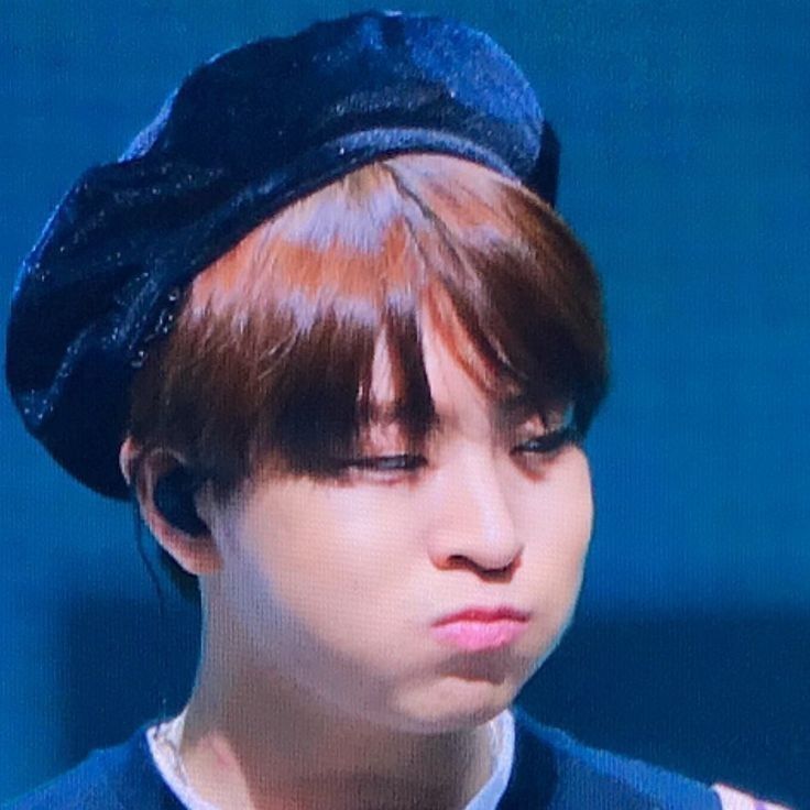 PLouktan's tweet photo. รับบริจาครูปพี่ยองแจแก้มนู่มก้อนต๊อก 🤲🏼
#영재 #YOUNGJAE https://t.co/tqA9qK44bf