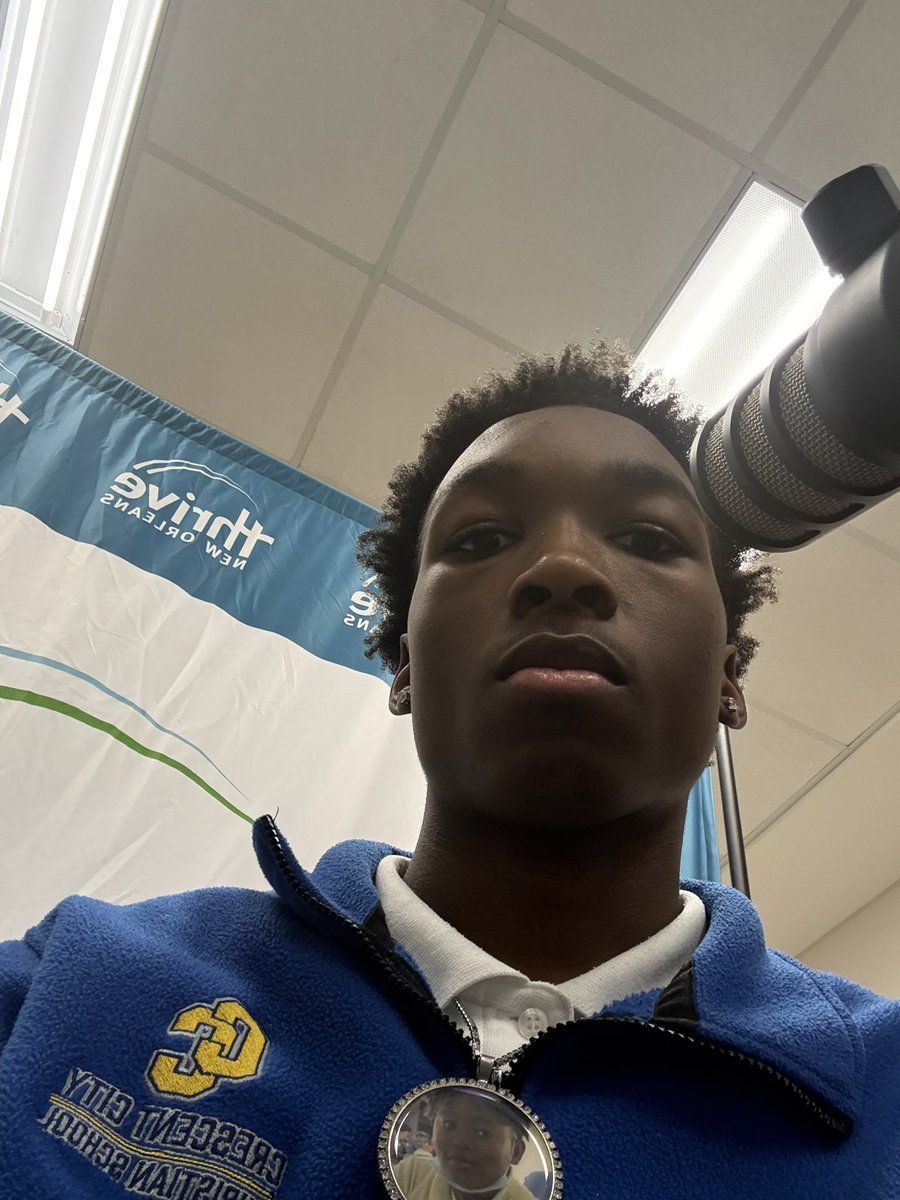 zi0njay's tweet photo. Truly blessed about the opportunity to speak about my community. A lot of kids like me don’t have a chance to speak there mind or even make it out of there situation. I’m more then happy and God is gifting me with talents to take me somewhere special 💫 https://t.co/g1D6CYqDbk