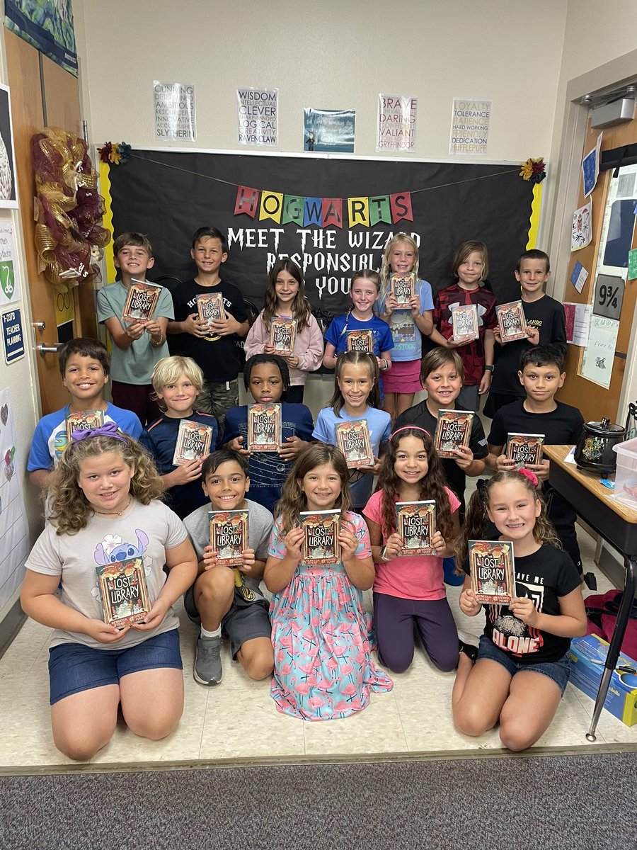 This year's <a href="/zoobeanreads/">Beanstack</a> Summer Reading Challenge is Splash Into Stories. Our goal is 170,000 minutes! By reading just 20 minutes a day during the summer, your child can help us meet our summer reading goal. Let's do it again, Mariners! #WeAreAvalon #readersareleaders #OCPSreads