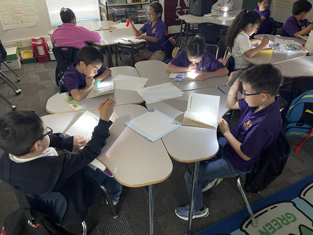 Flash light reading fun 🤩 #TeamSISD
