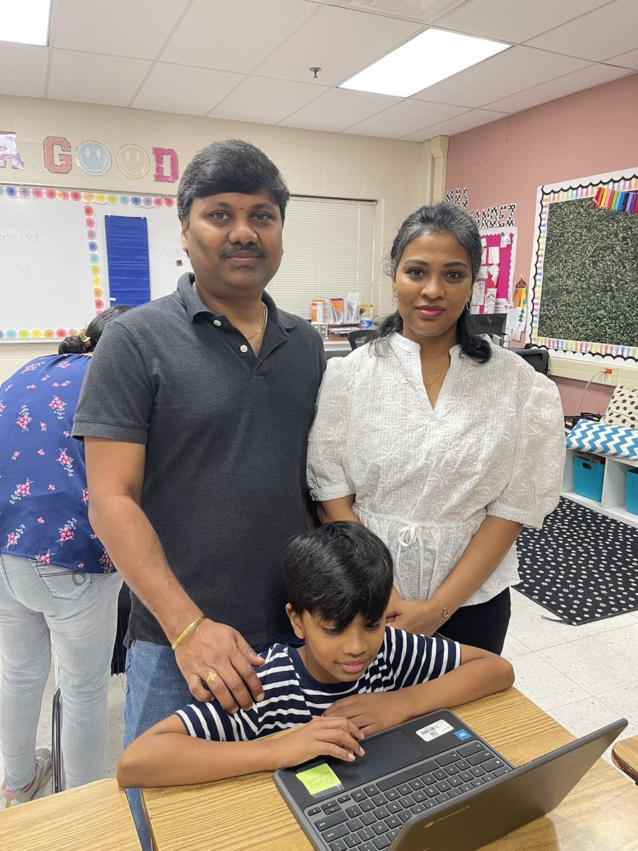 denisemihernan2's tweet photo. This morning my students presented their research project to their parents, friends, and staff. It is so rewarding to see how much this group of kids have grown. I am one proud teacher! @NISD @NISDMcDermott https://t.co/jNYoA1SdQs