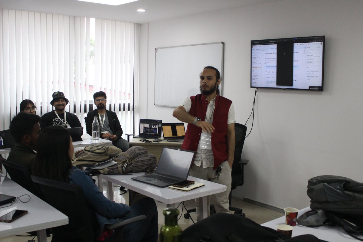 gdgkathmandu's tweet photo. A heartfelt thank you to Damodar Lohani
#ThankYouSpeaker #BuildWithAI #GDGKathmandu #FlutterDev #VertexAI #Firebase #AIForGood #GDE #Appwrite #DeveloperCommunity #TechTalks #InnovationInAction #NepalTech #AIInFlutter #TechEvents #BuildWithGDE https://t.co/ZdbNfgDKpS