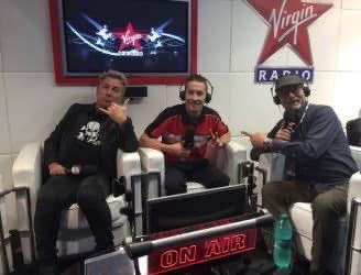 AndreaImondi's tweet image. Attimi in cui Ti ho conosciuto per quel Bravo Ragazzo che non hai mai smesso di essere
... resterai sempre Ducatista... resterai sempre nei nostri Cuori a Traliccio ... per sempre nei Cuori di Tutti! 🖤

#NickyHayden #KentuckyKid