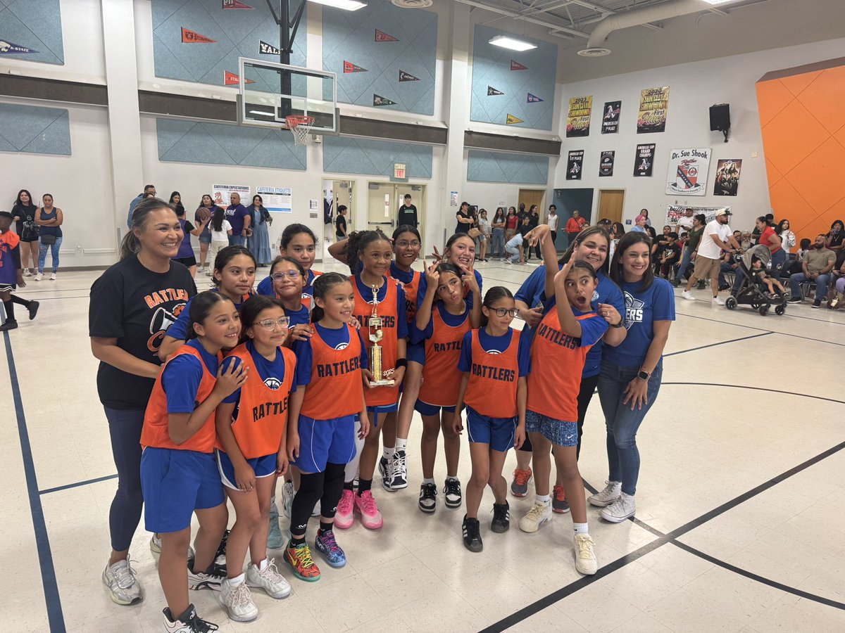 Jesus Mendez (@mridge_es) on Twitter photo Congratulations to the <a href="/DSShook_ES/">Principal Chavira, Dr. Sue A. Shook Elem.</a> Girls Basketball Team for winning the 2024-2025 #TeamSISD Elementary Basketball Championship!! ๐งก๐ ๐ ๐#ALLIN Congratulations to the <a href="/DSShook_ES/">Principal Chavira, Dr. Sue A. Shook Elem.</a> Girls Basketball Team for winning the 2024-2025 #TeamSISD Elementary Basketball Championship!! ๐งก๐ ๐ ๐#ALLIN