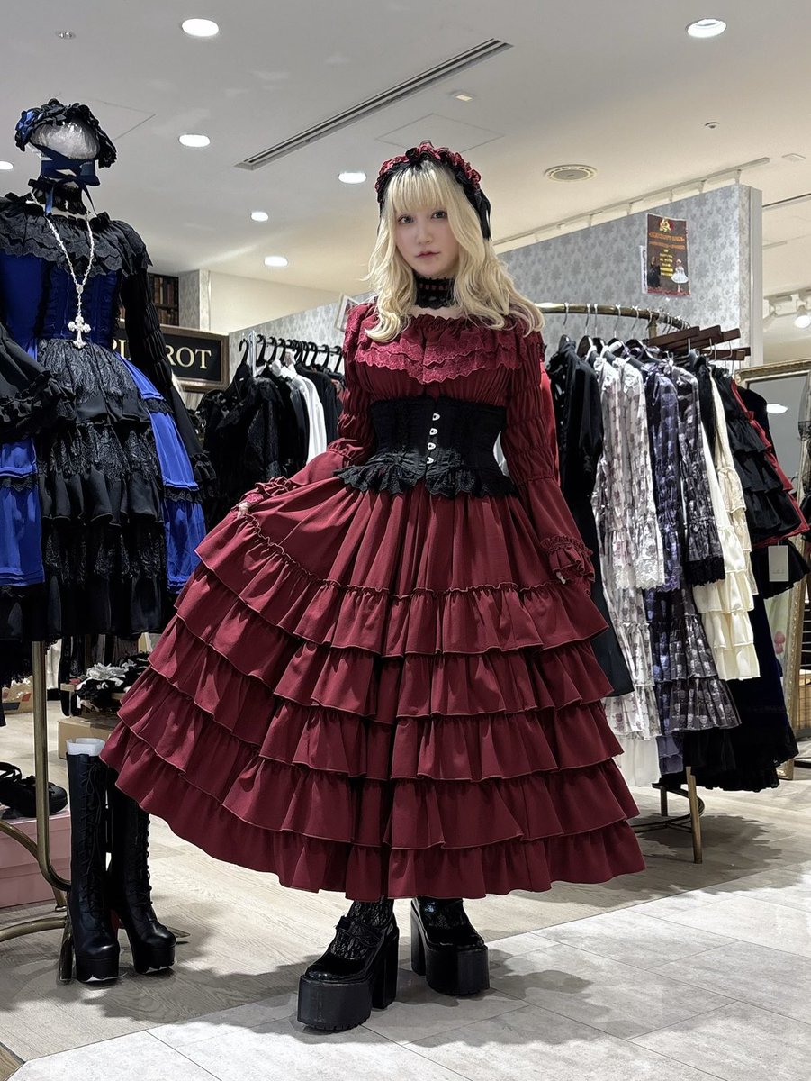 🥀ATELIER PIERROTおすすめアイテム🥀 Midnight Cascade Long Skirt