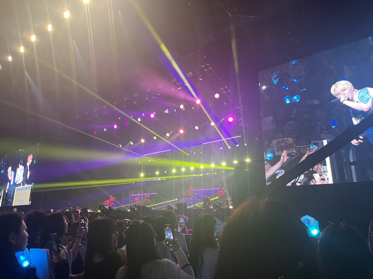 5.18  SPECIAL MOMENT SAITAMA 

今回は1公演しか参戦できなかったけどすごく楽しかった！！
大好きが増す公演になりました💛
トロッコ、ファニちゃんがこっちに来なかったのはショックだったけど。。