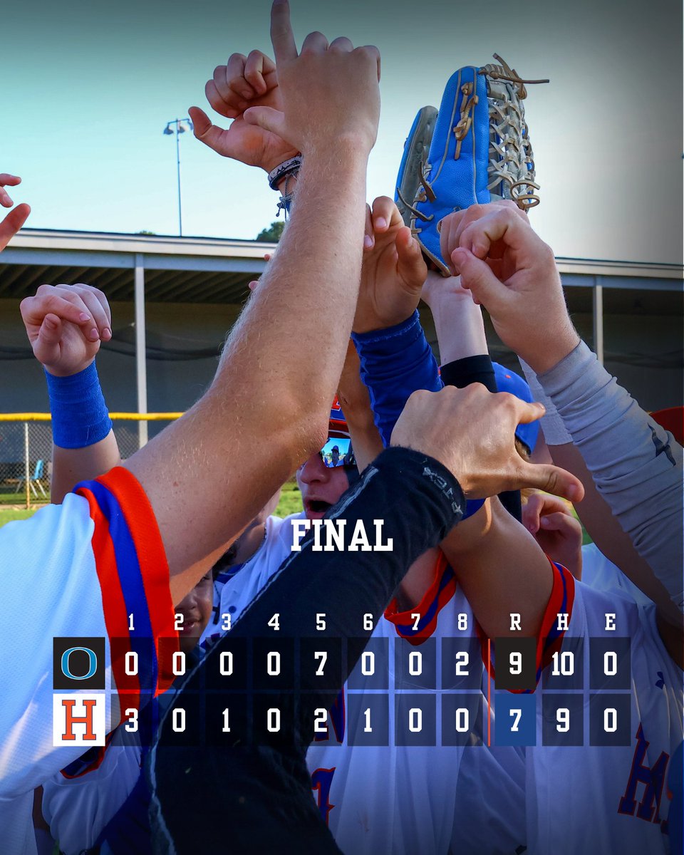 FINAL | Hawks lose a tight one against Oceanside. Thanks to all players, parents, coaches, and fans for a wonderful 2025. Thank you to our seniors Joe, Riley, and Garrett for all they have given to the program, and no doubt they will go and do amazing things! See everyone in