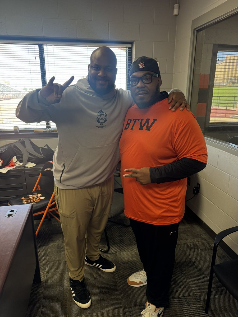 Coach Nate (@nategoodman19) on Twitter photo Shoutout to my guy and brother <a href="/CoachRPittman/">Rashad Pittman</a> for coming back to the Hive <a href="/BookerTFootball/">Booker T Football</a> and recruiting our student Athletes! He’s doing big things <a href="/AStateFB/">Arkansas State Football</a>! Ice ice baby the Hornets are back! Shoutout to my guy and brother <a href="/CoachRPittman/">Rashad Pittman</a> for coming back to the Hive <a href="/BookerTFootball/">Booker T Football</a> and recruiting our student Athletes! He’s doing big things <a href="/AStateFB/">Arkansas State Football</a>! Ice ice baby the Hornets are back!