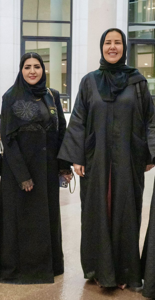 ksa_safa_'s tweet photo. تشرفت جمعية #جسفت بعبق الحضور الراقي الذي أضفى على المعرض الفني لجائزة #كلمات_البدر_وعدسة_الفيصل
 بُعدا إنسانيا وثقافيا
#شكرا لصاحبة السمو الملكي الأميرة عادلة بنت عبدالله آل سعود على دعمها الدائم للفنون والإبداع.
فحضورها زرع في القلوب تقديرا لايُنسى للفن والفنانين
@hana_alshebli https://t.co/en9xlFdf7F