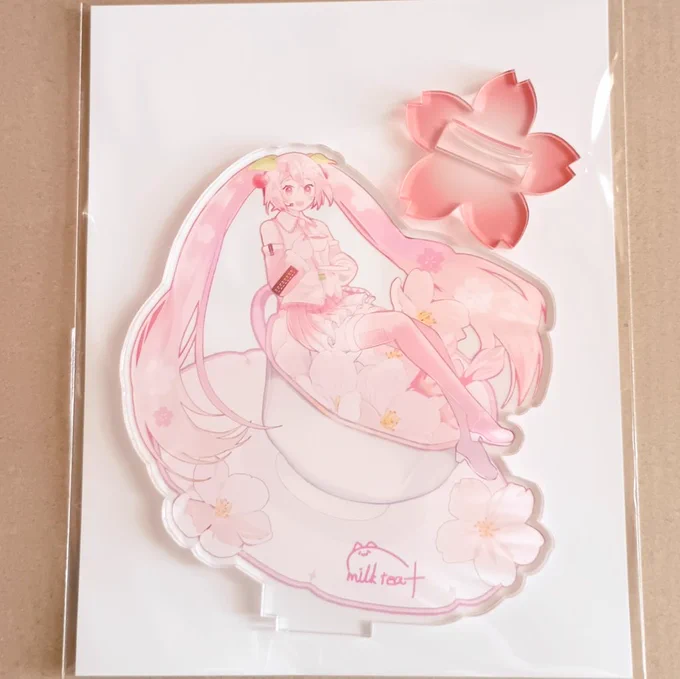 アクスタを作りました!大好きな桜ミクさん×大好きな紅茶!お気に入りのイラストなんです!ピアプロリンクを受理していただけたら、BOOTHにて通販をしたいと思います!このアクスタが終わったら、BOOTH通販はしばらくお休みをしようと思っていますぜひよろしくお願いいたします 