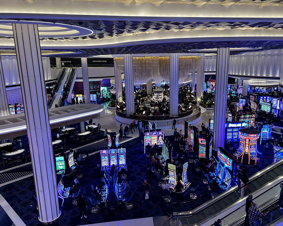 Las Vegas Locally 🌴 tweet media