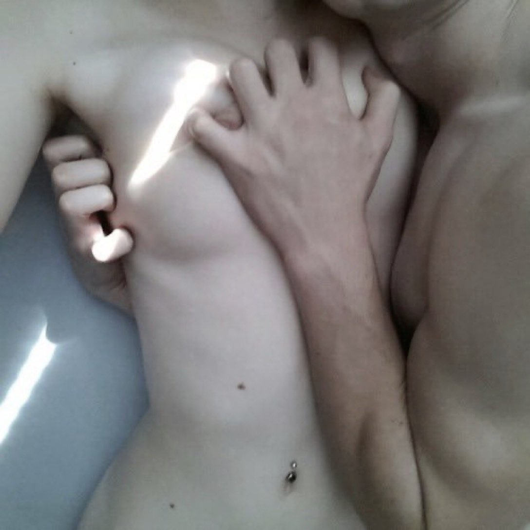 ;x (@pillbottlez) on Twitter photo 