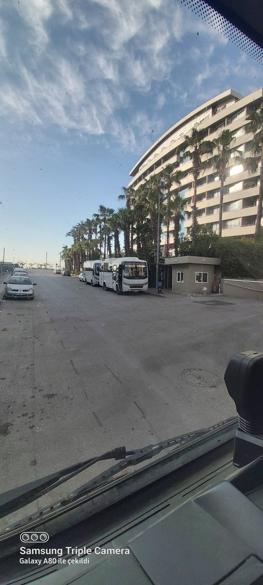 Anlık konyaaltı portobello civarı olan bayanlar varmı